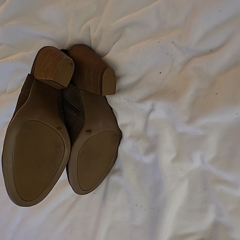 Sole Society Size 11 B Brown Suede Leather Ankle Booties - Picture 8 of 10